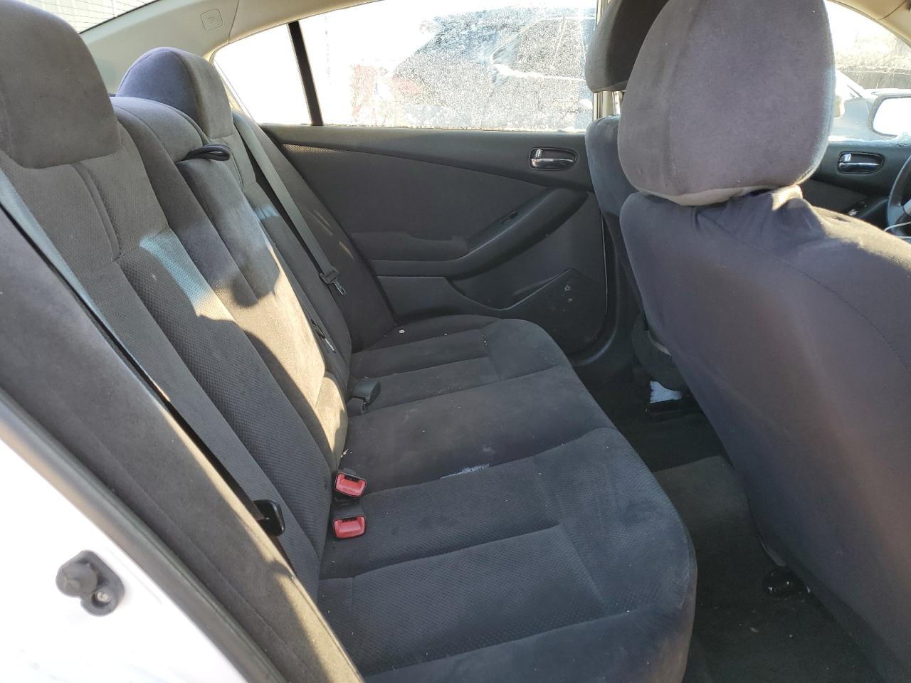 2009 Nissan Altima - Image 10