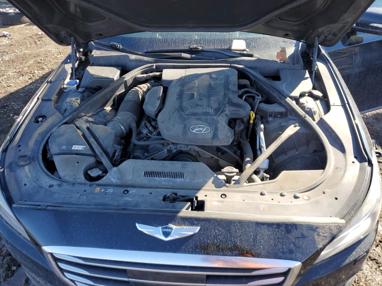 2016 Hyundai Genesis - Image 11