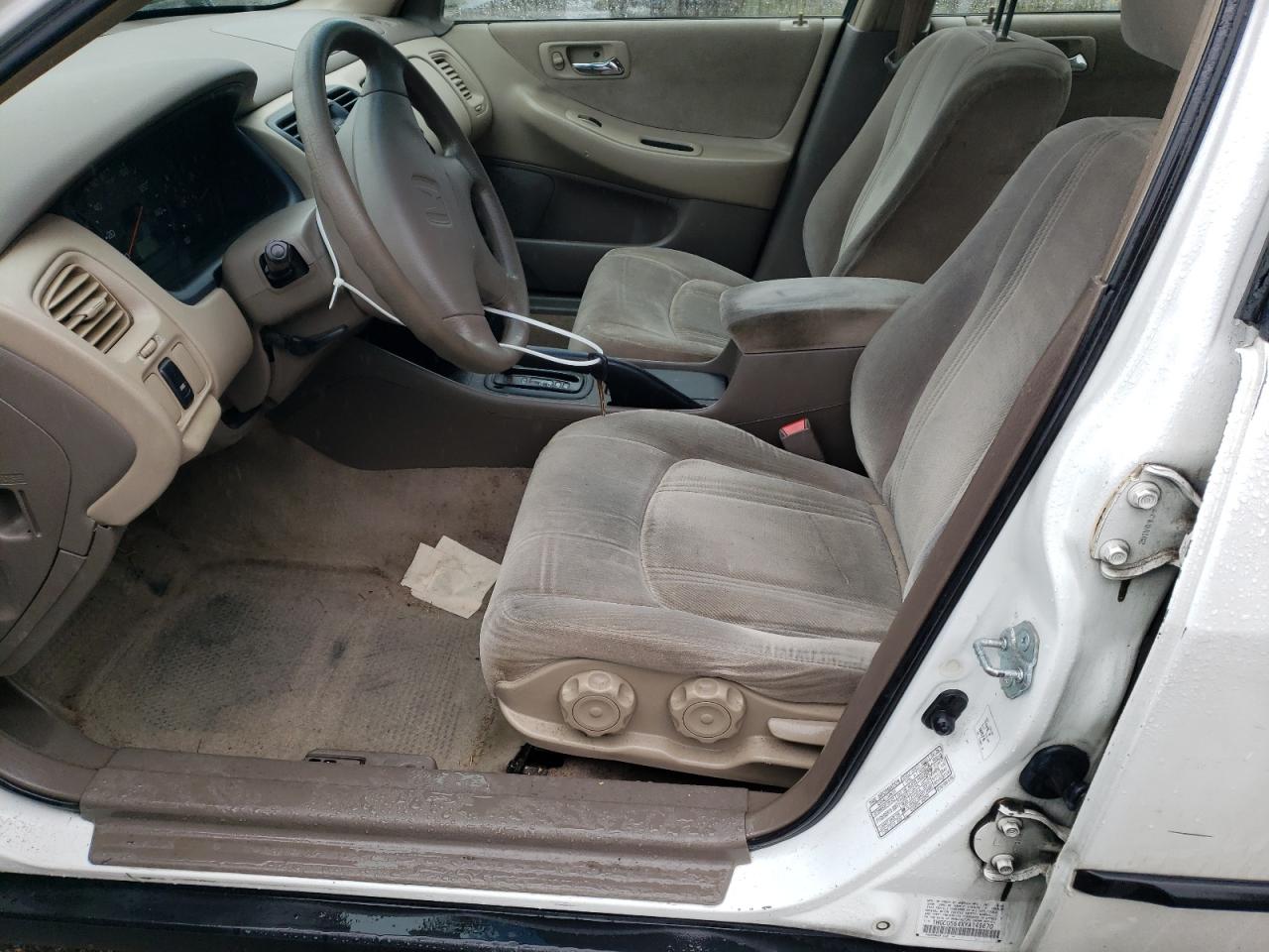 2000 Honda Accord - Image 7