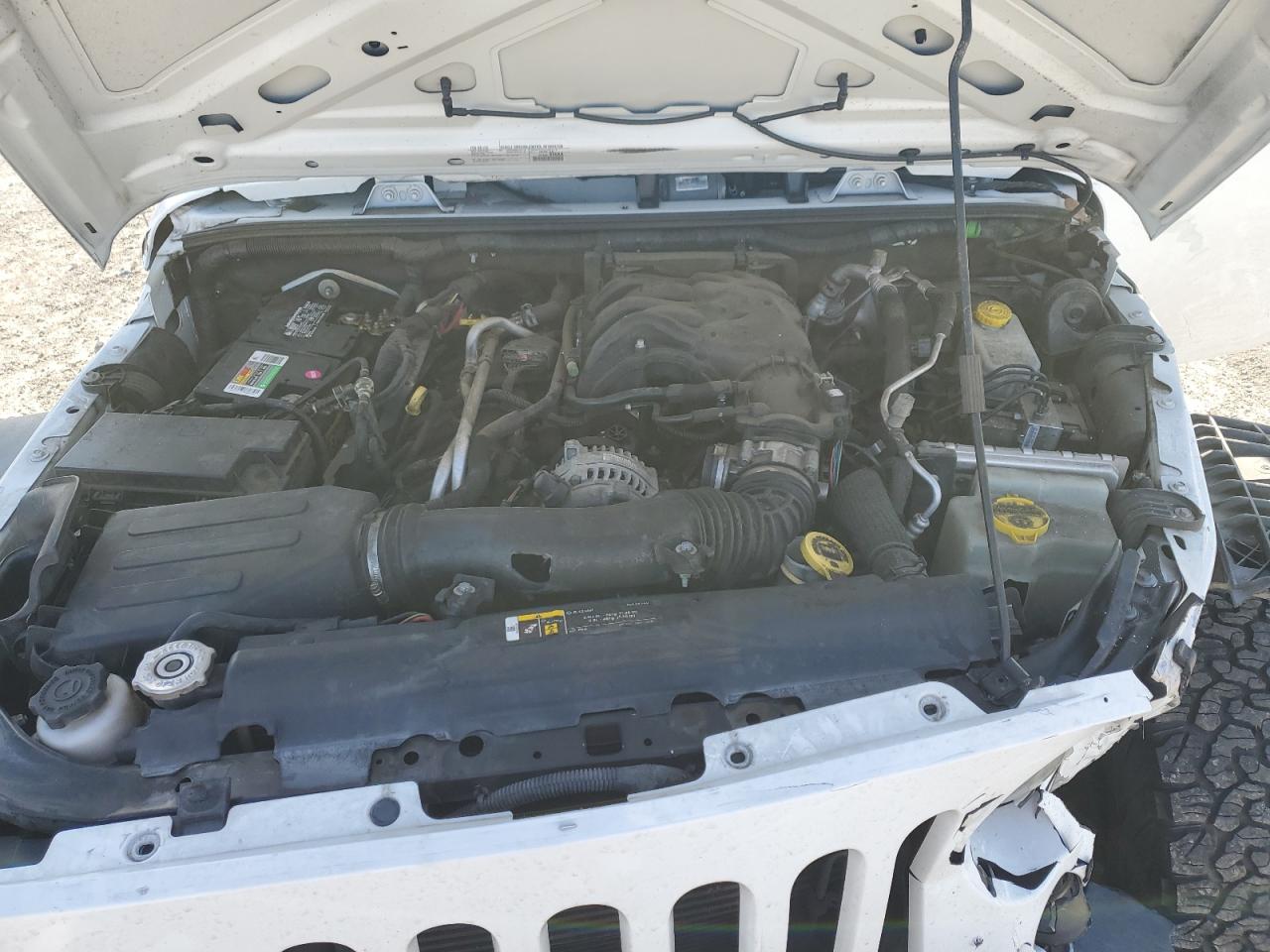 2017 Jeep Wrangler - Image 13