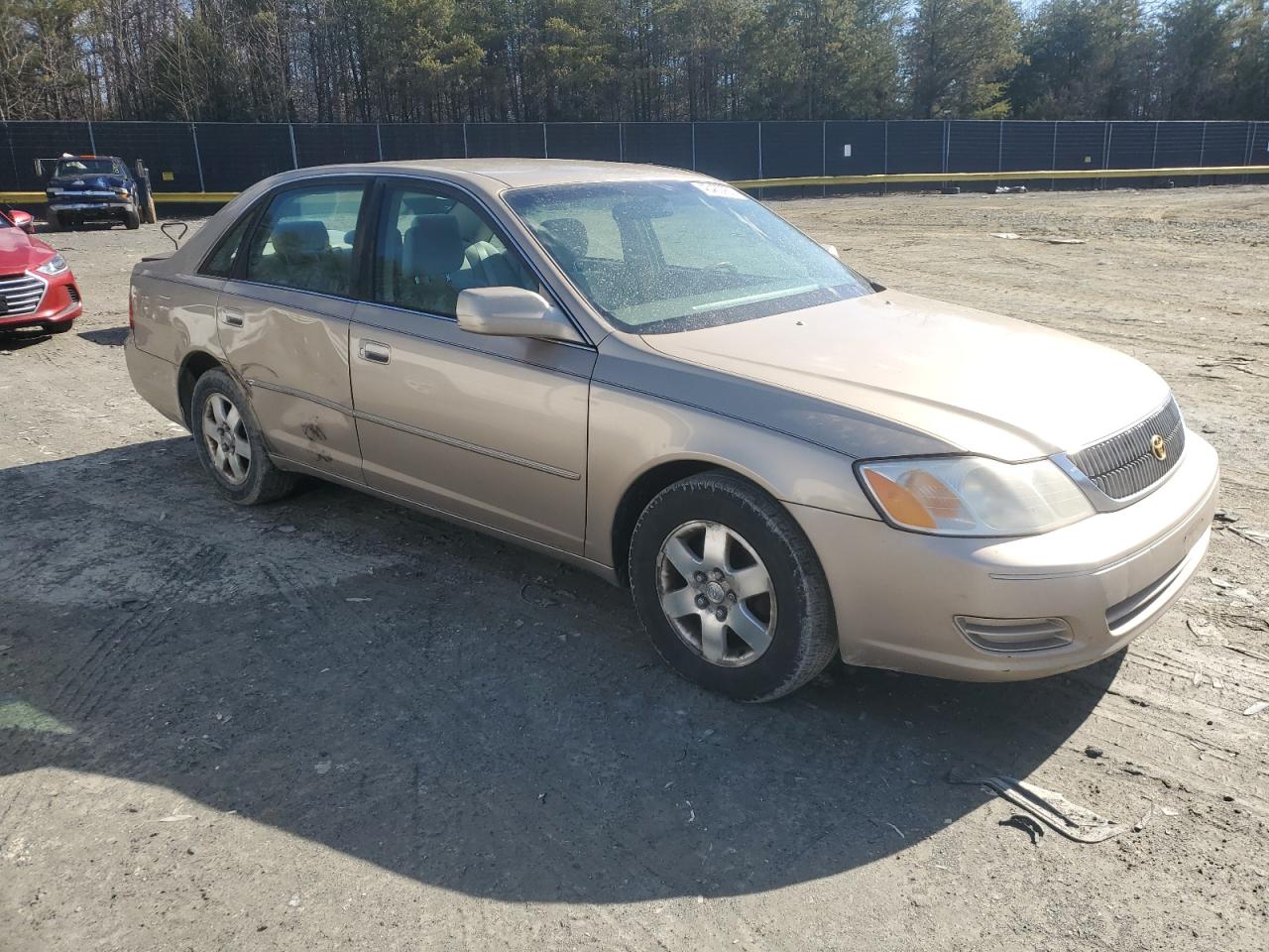 2001 Toyota Avalon - Image 4
