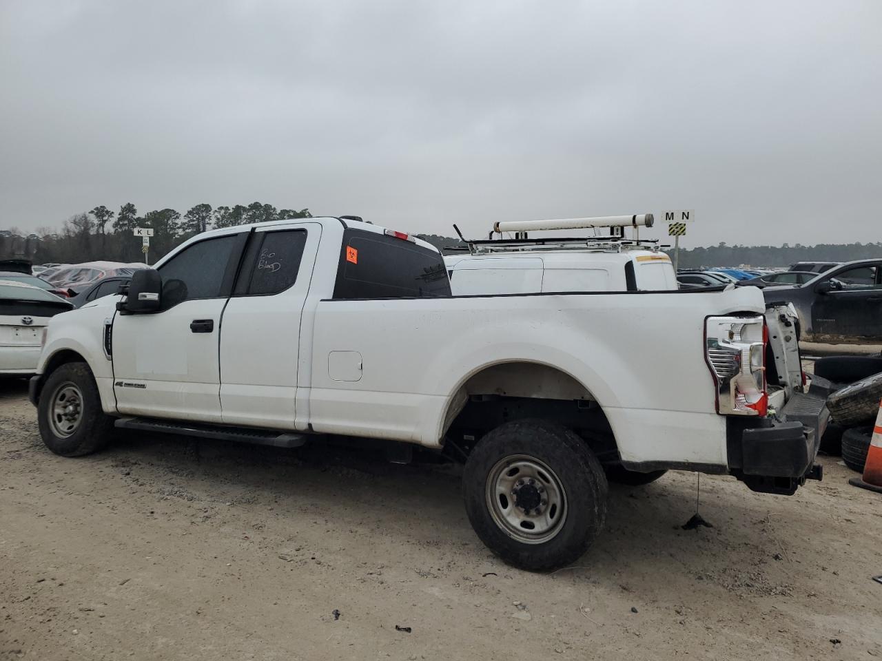2022 Ford F250 - Image 3