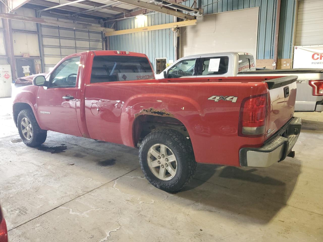 2013 GMC Sierra - Image 2