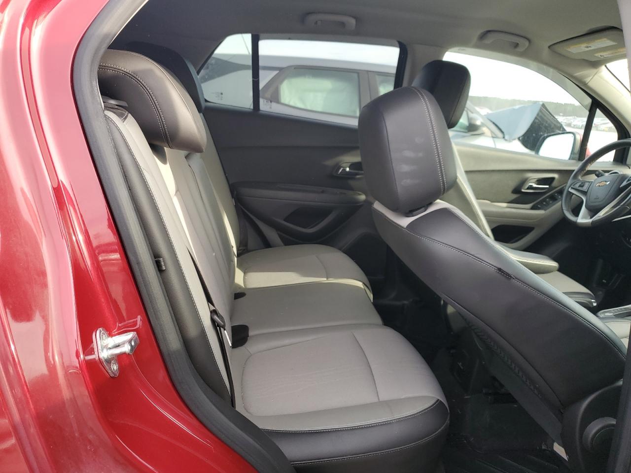 2015 Chevrolet Trax - Image 10