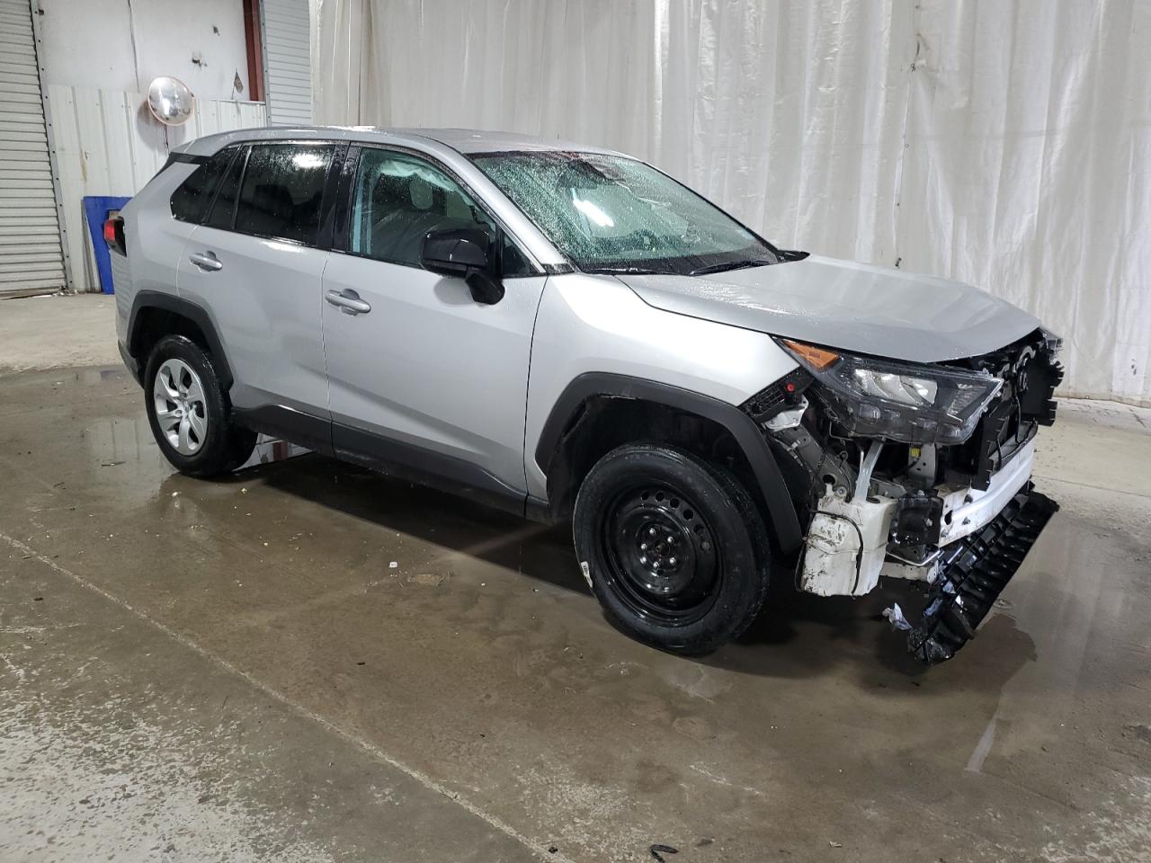 2022 Toyota RAV 4 - Image 4