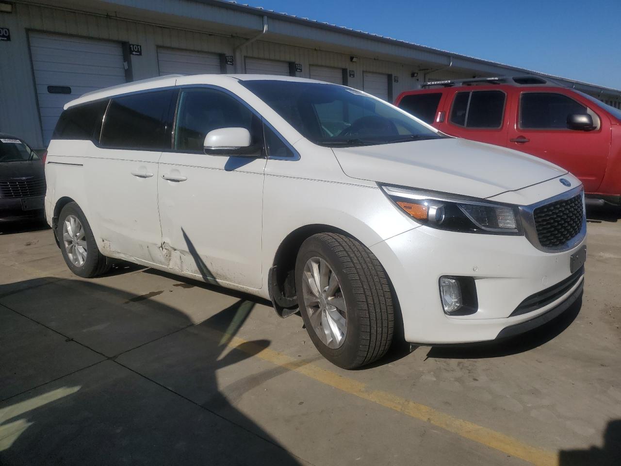 2017 Kia Sedona - Image 4