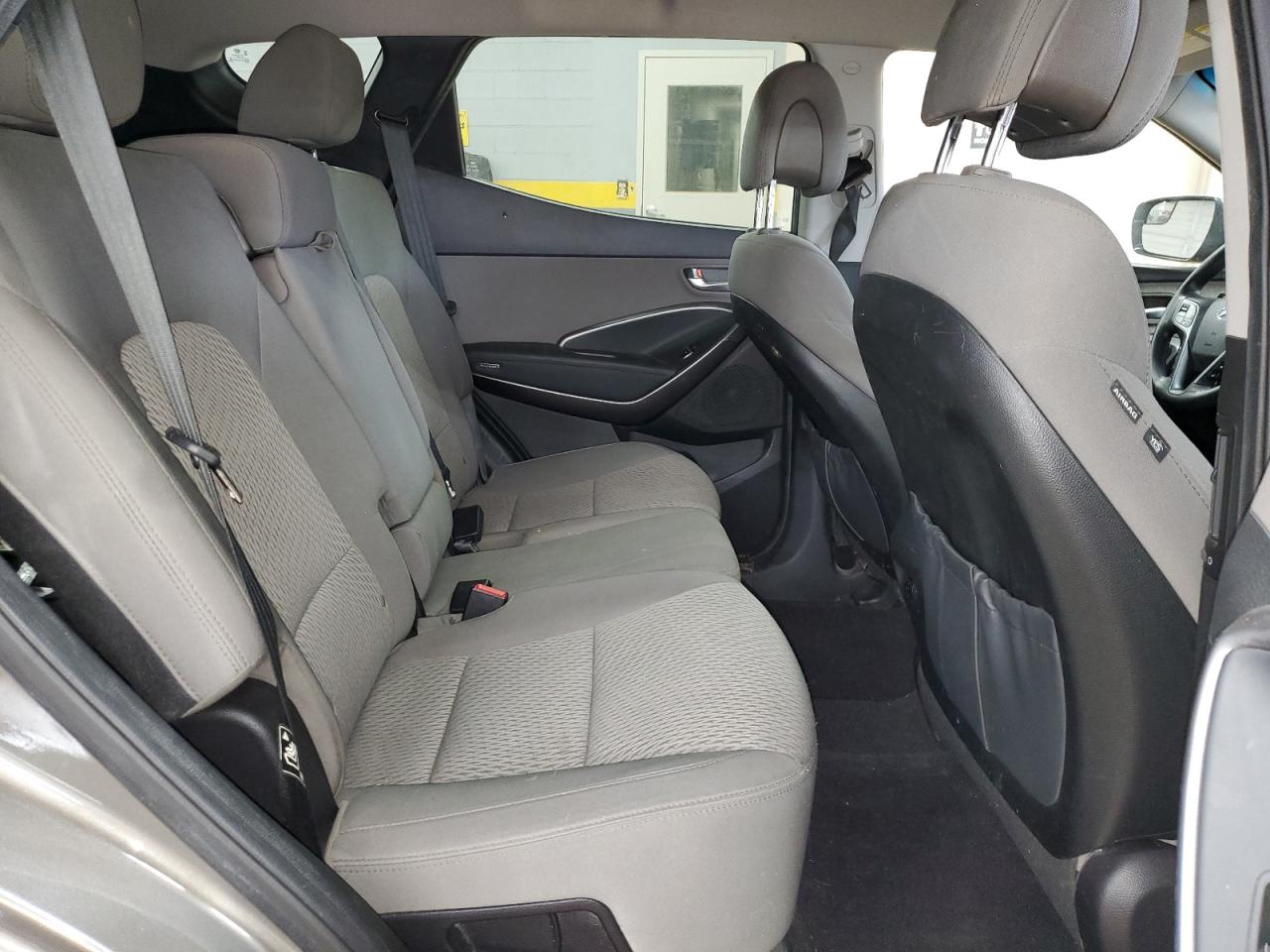 2018 Hyundai Santa Fe - Image 12