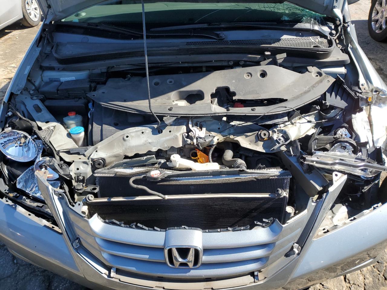 2008 Honda Odyssey - Image 12