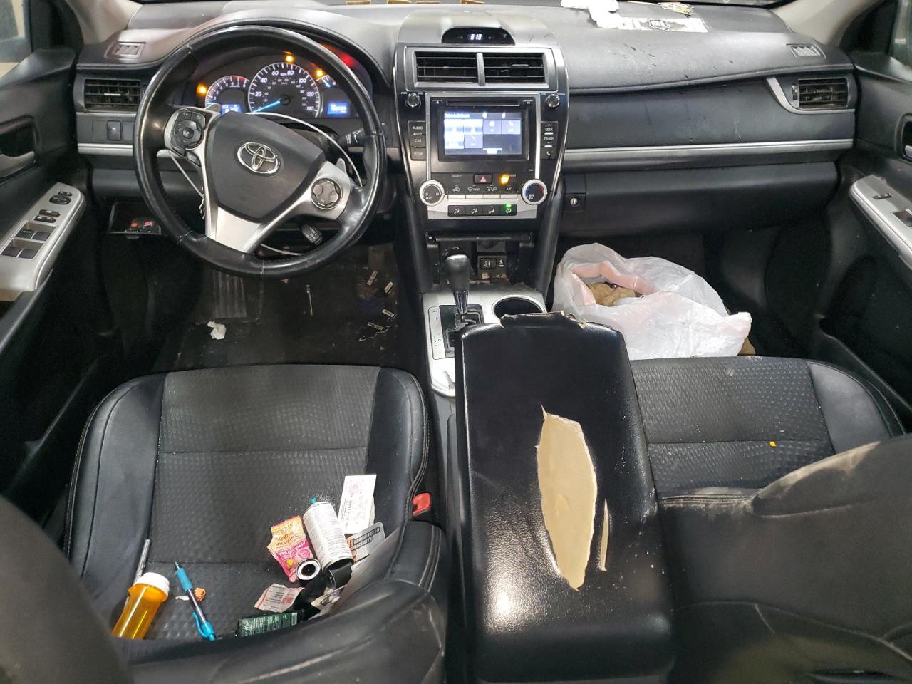 2014 Toyota Camry - Image 8