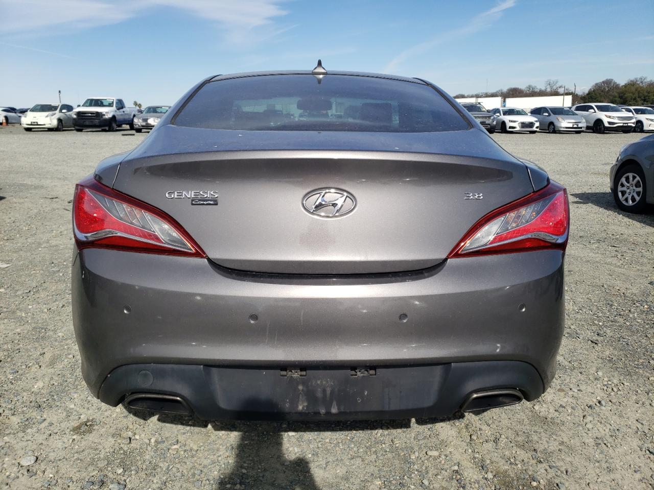 2013 Hyundai Genesis - Image 6