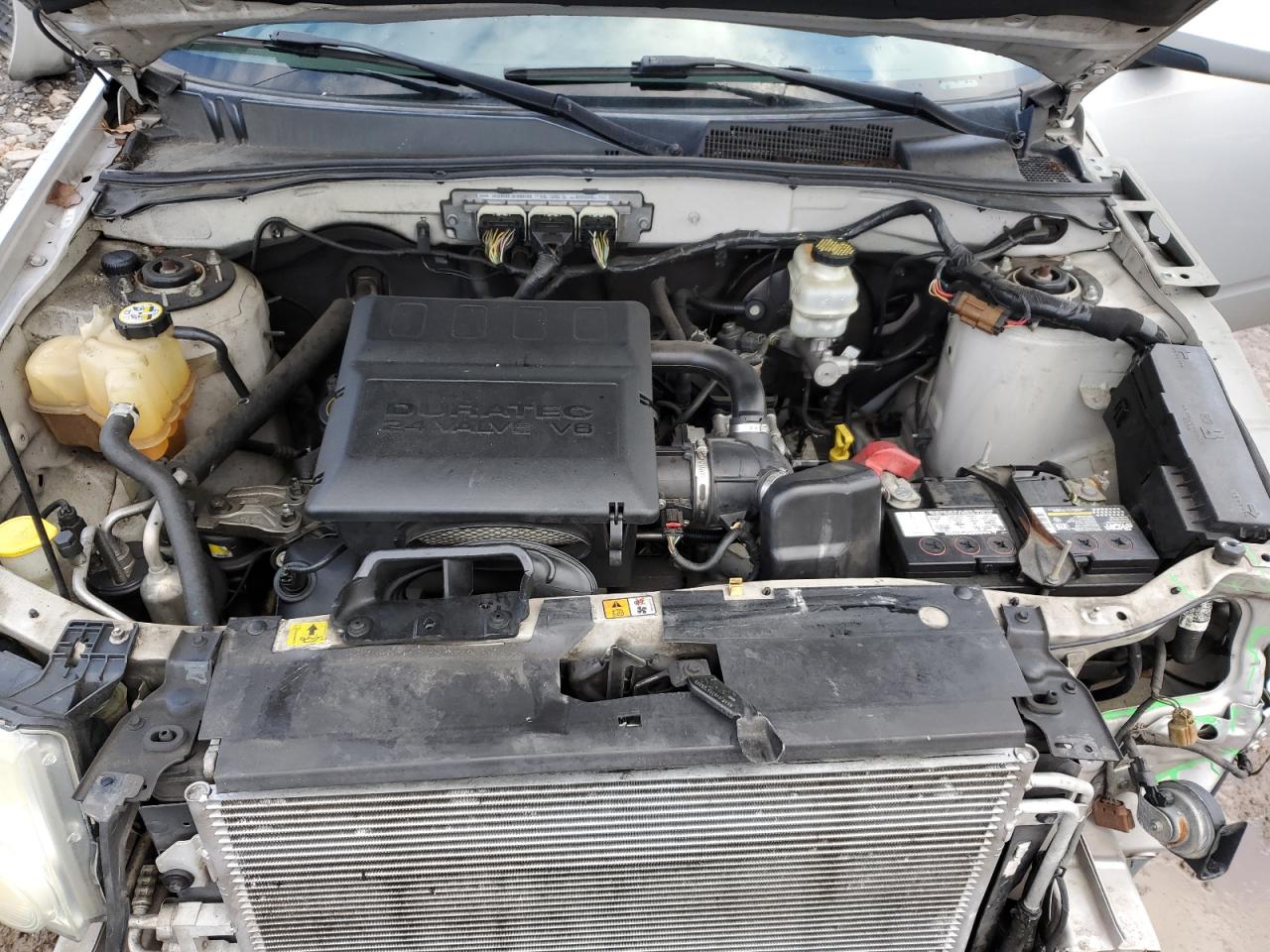 2009 Ford Escape - Image 12