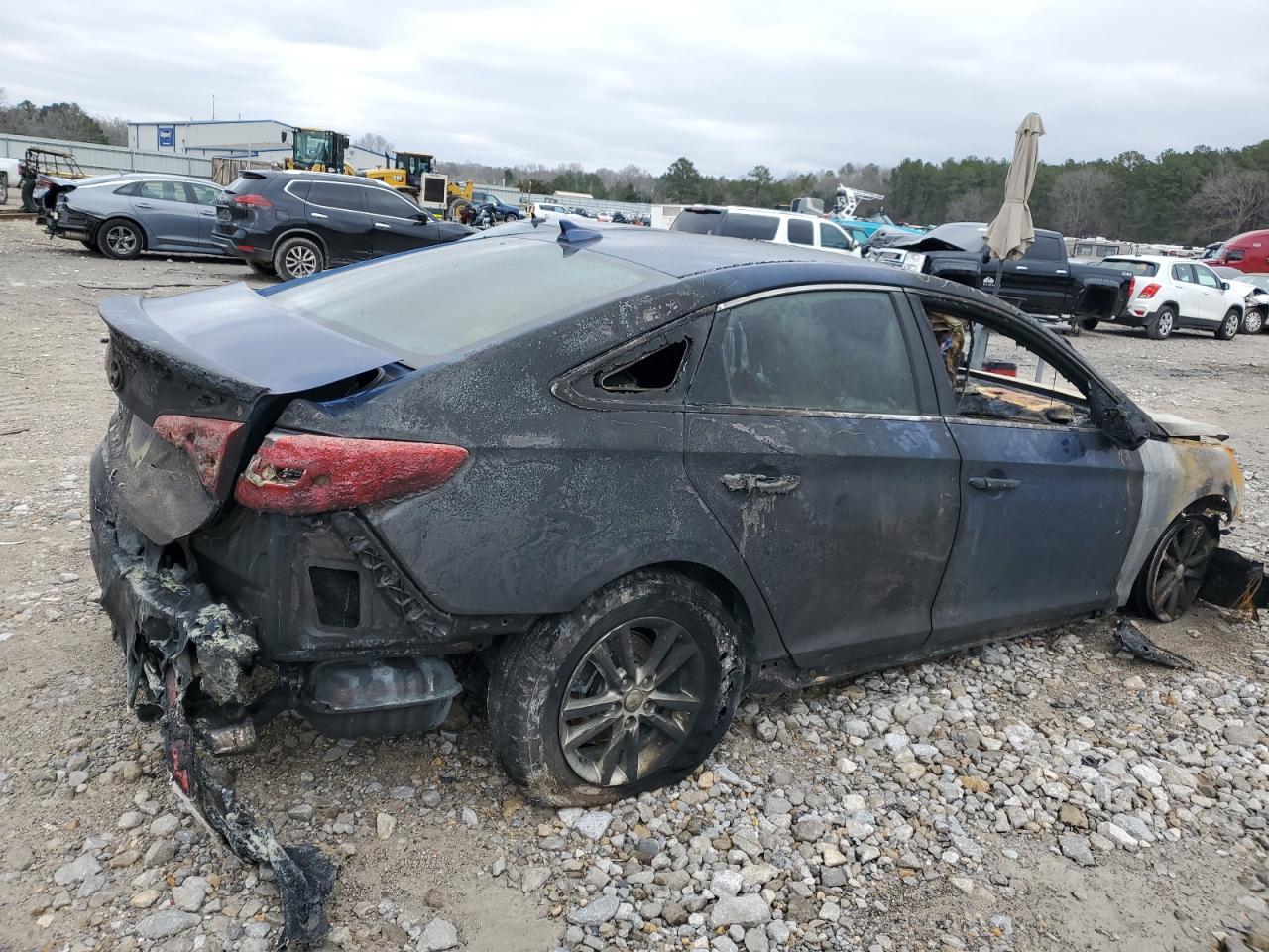 2015 Hyundai Sonata - Image 3