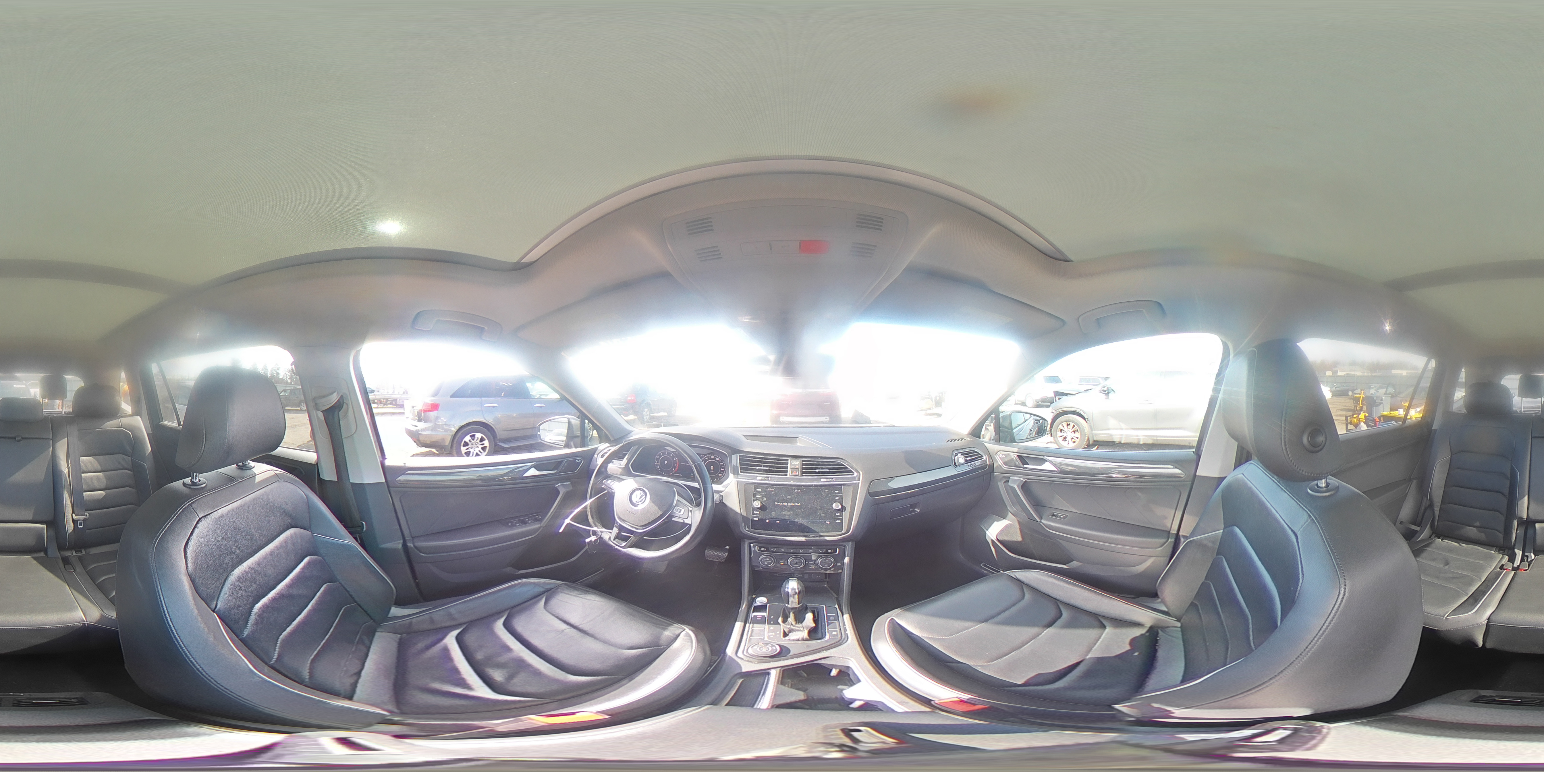 2019 Volkswagen Tiguan - Image 13