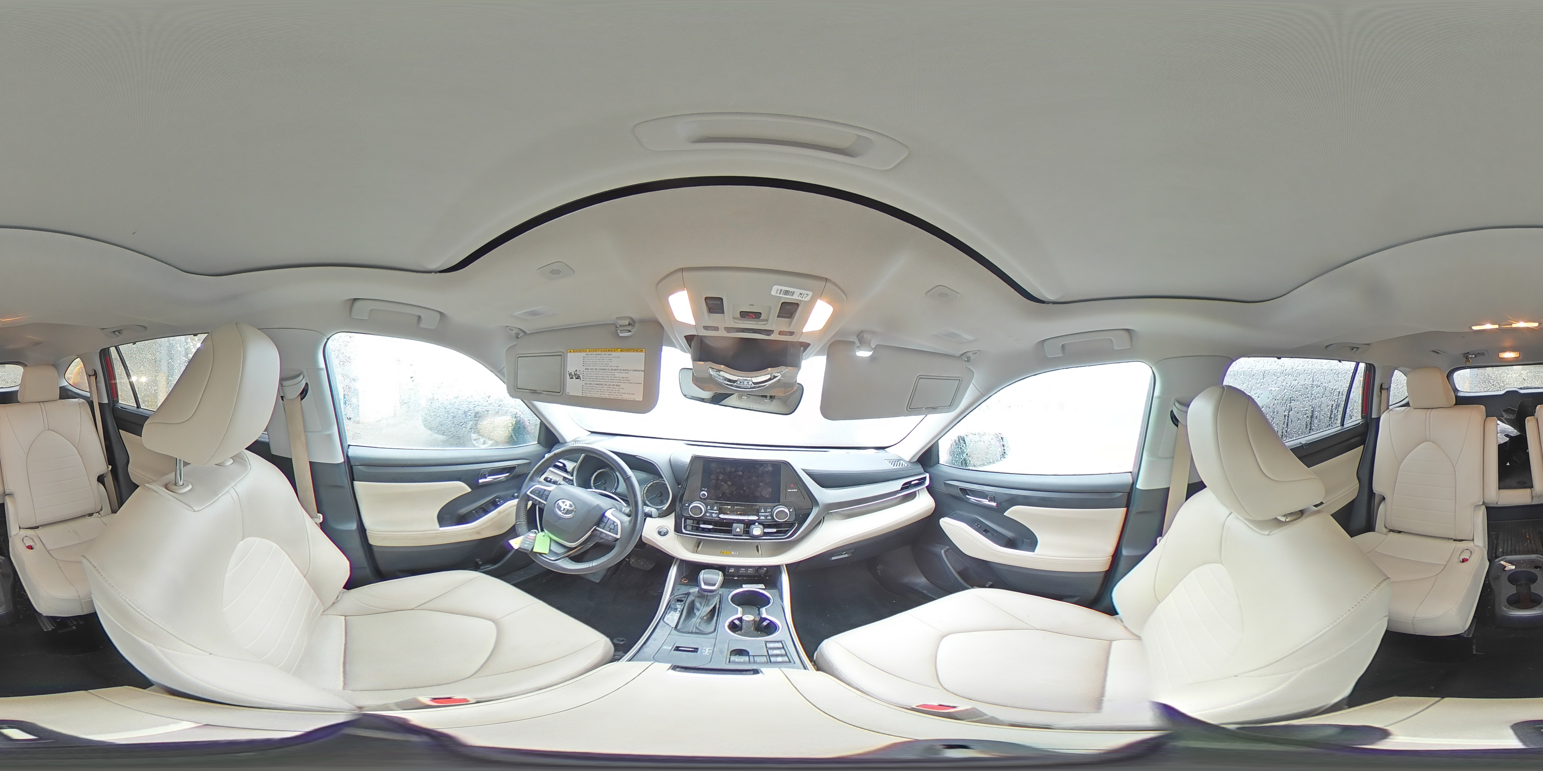 2024 Toyota Highlander - Image 16