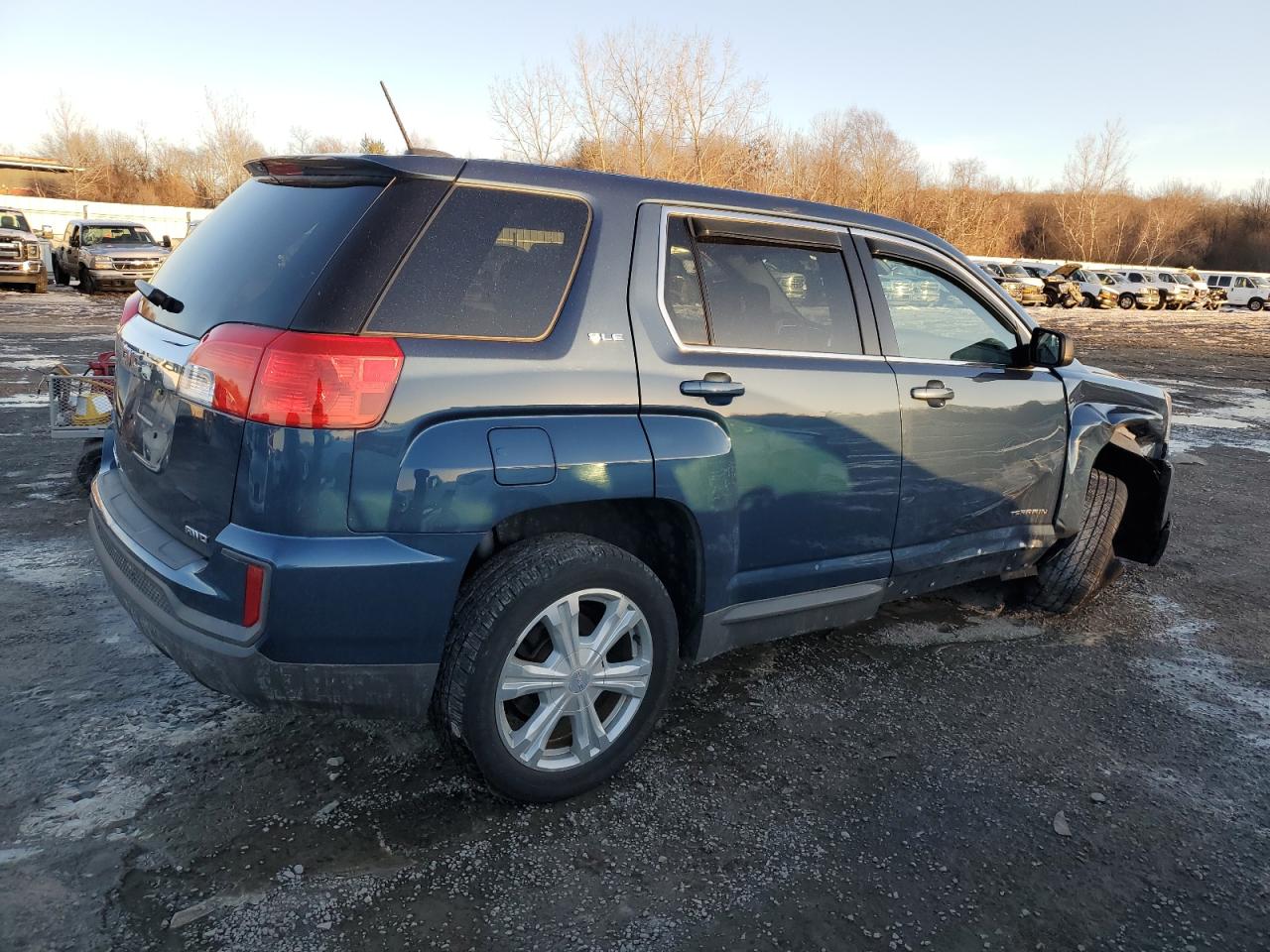 2017 GMC Terrain - Image 3