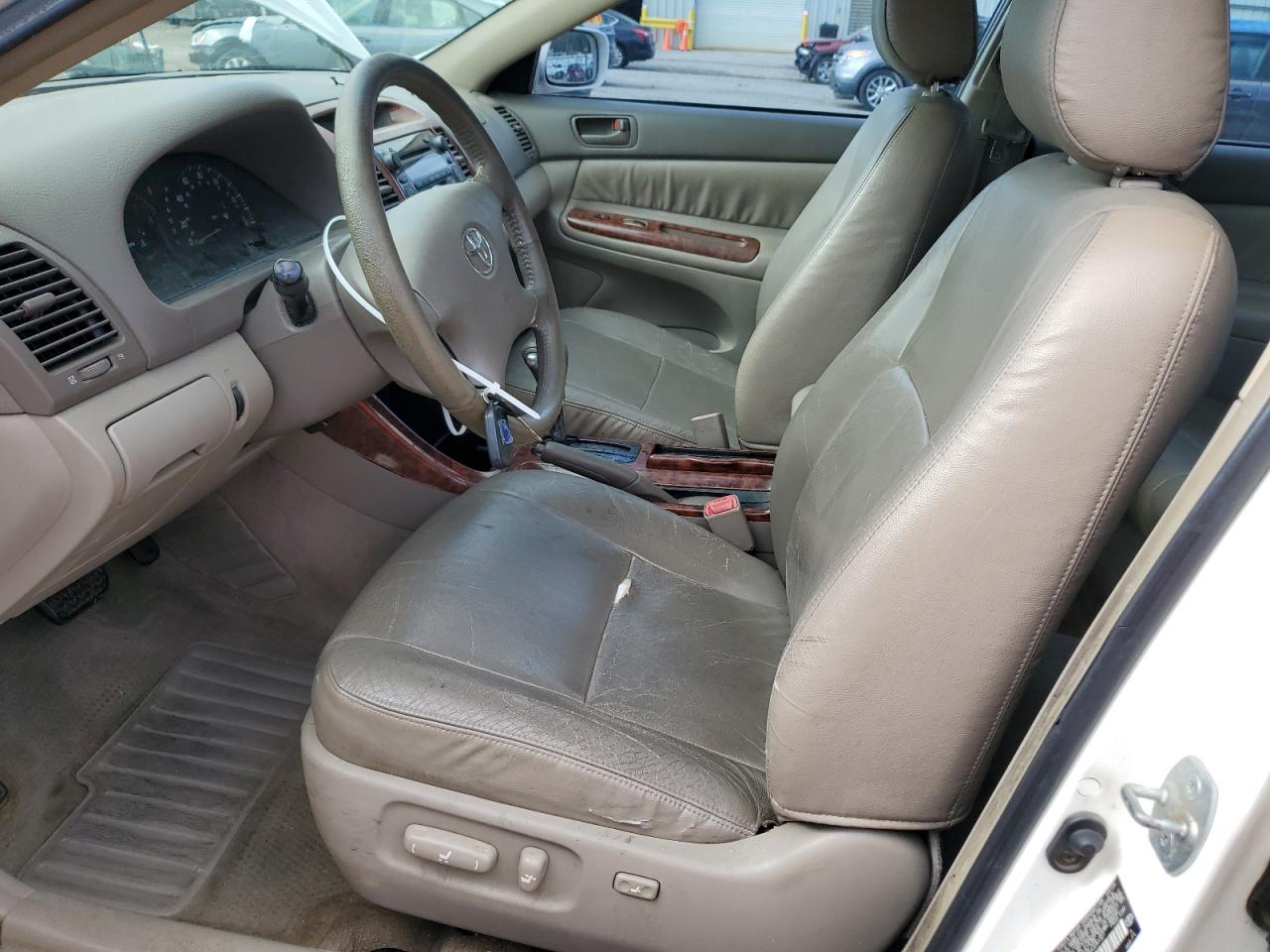 2004 Toyota Camry - Image 7