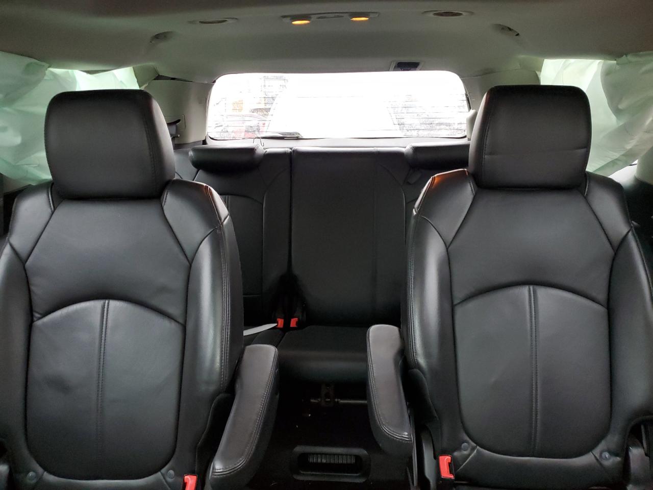 2011 GMC Acadia - Image 10