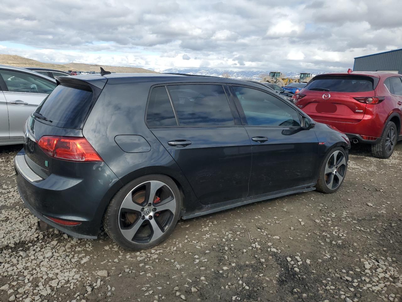 2015 Volkswagen GTI - Image 3