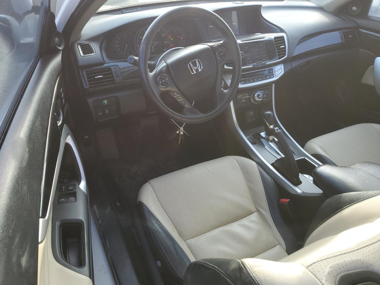 2015 Honda Accord - Image 8