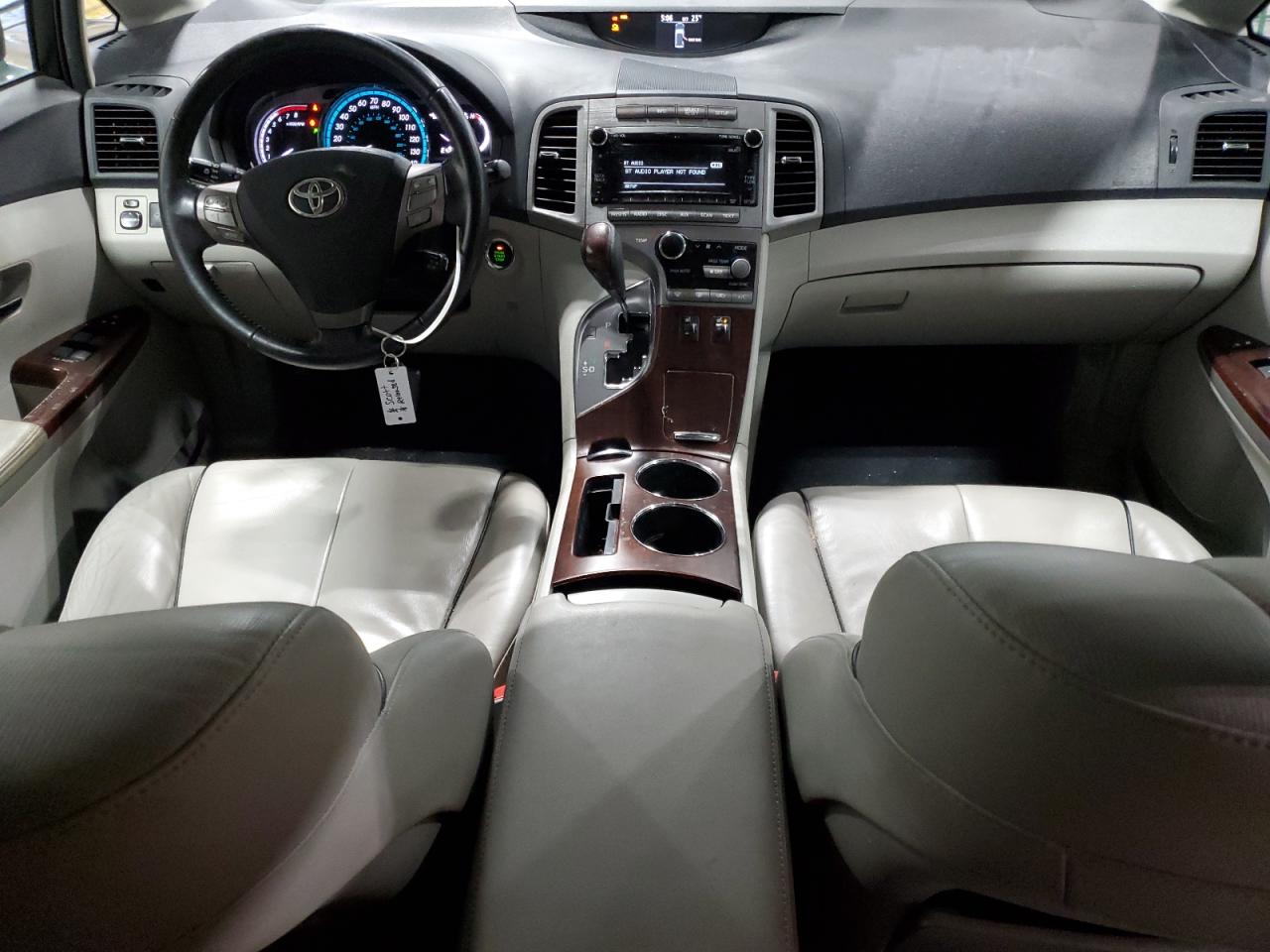 2011 Toyota Venza - Image 8