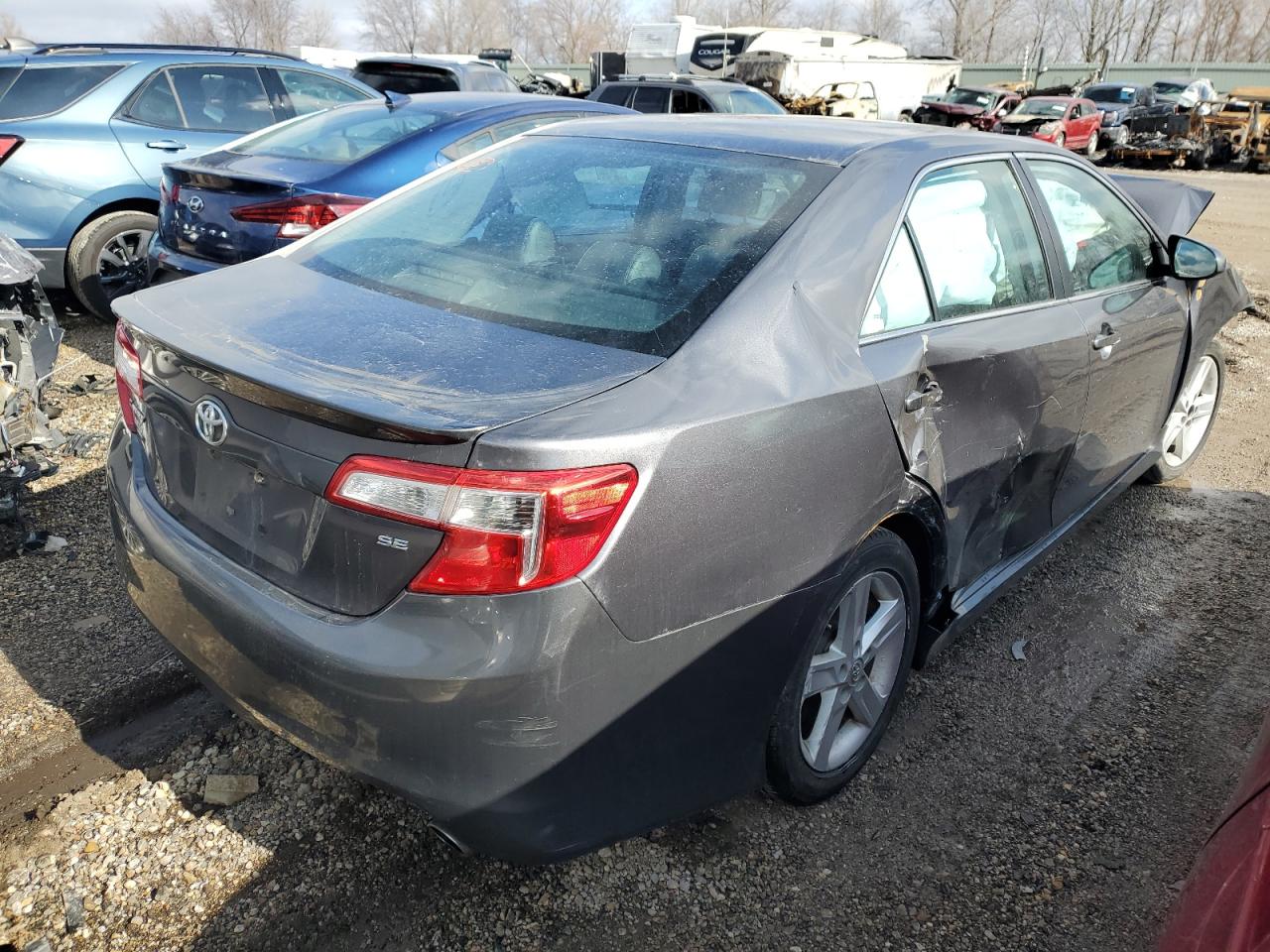 2014 Toyota Camry - Image 3