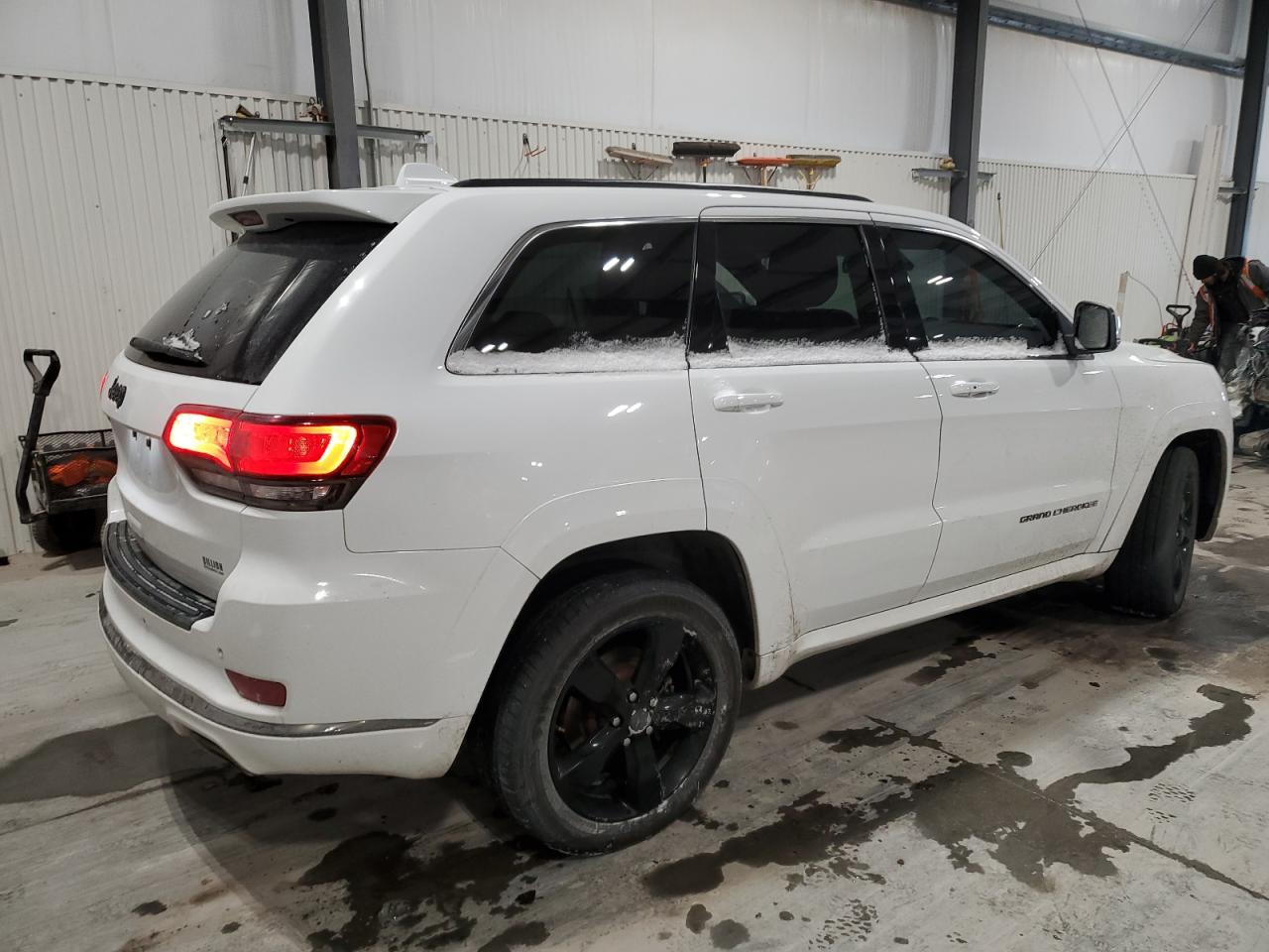 2015 Jeep Grand Cherokee - Image 3
