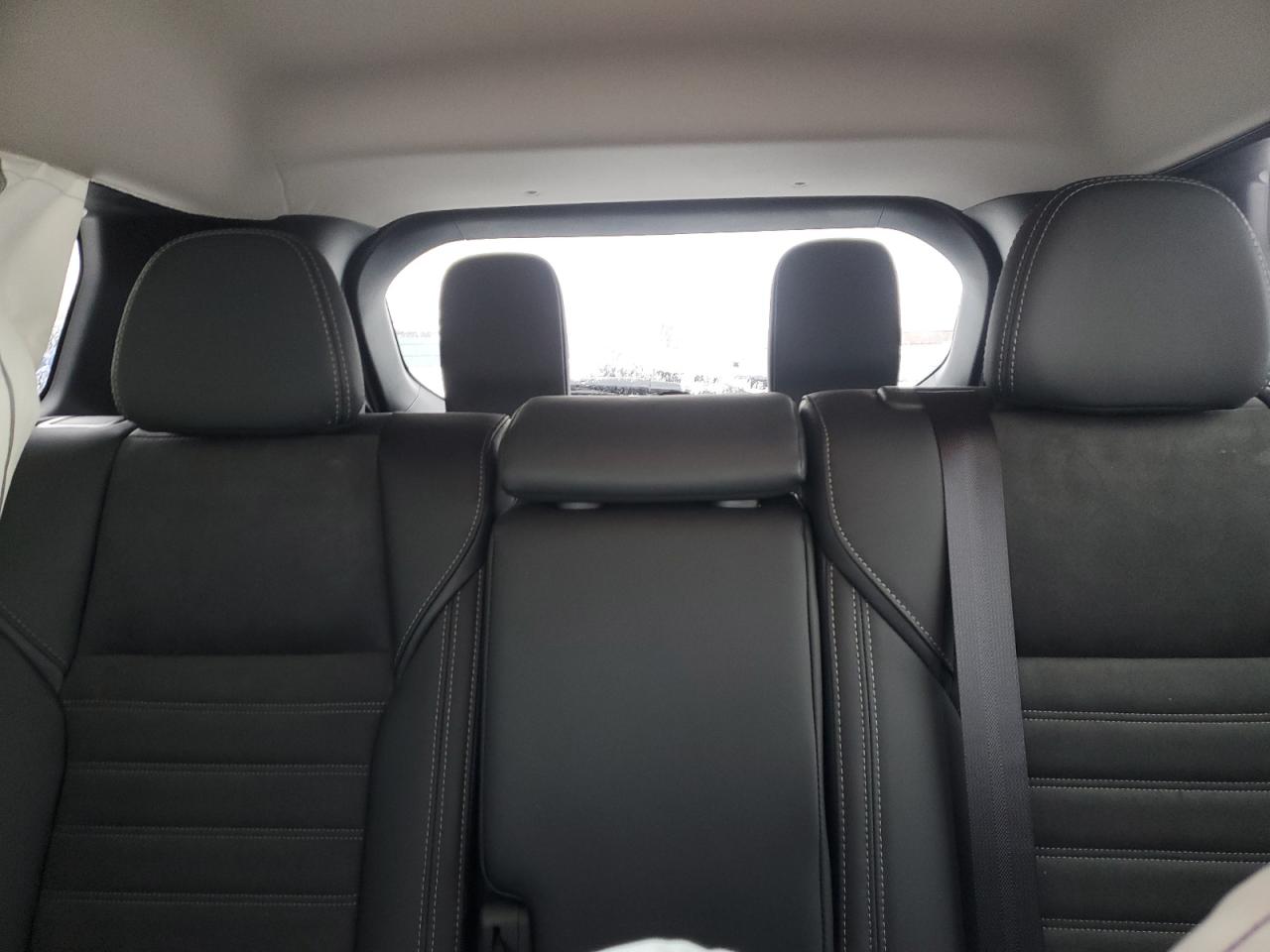 2024 Mitsubishi Outlander - Image 10