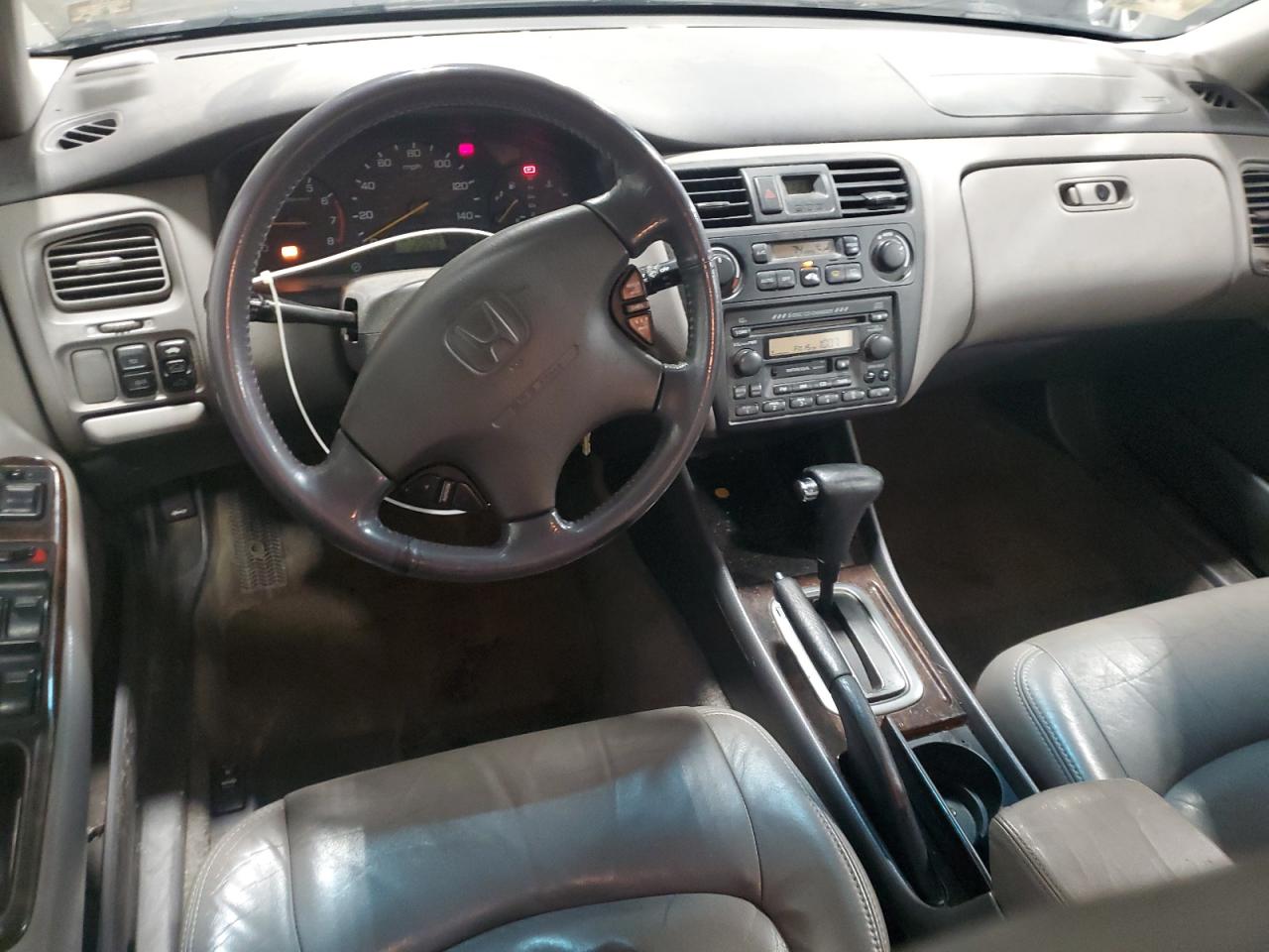 2001 Honda Accord - Image 8