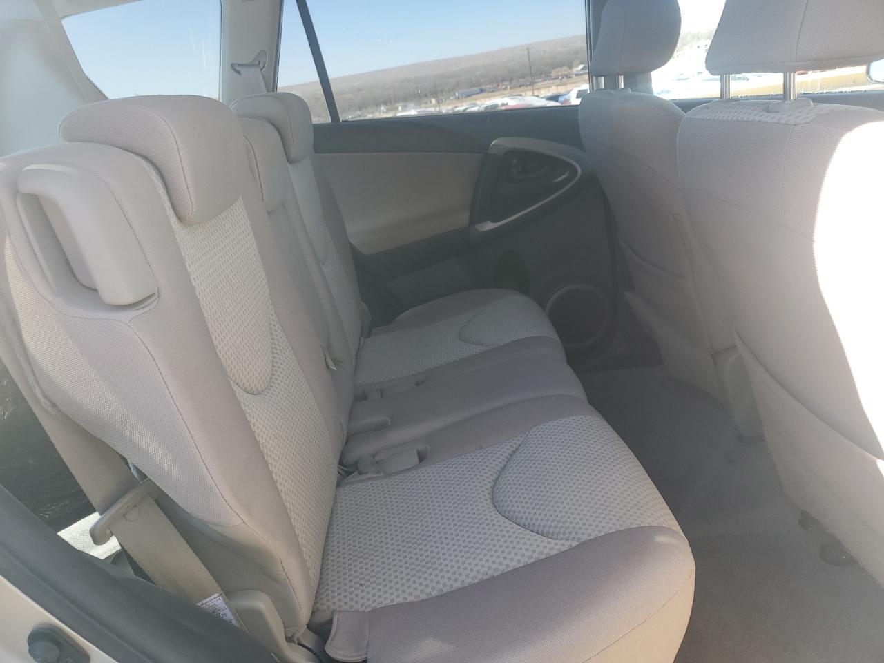 2008 Toyota RAV 4 - Image 10