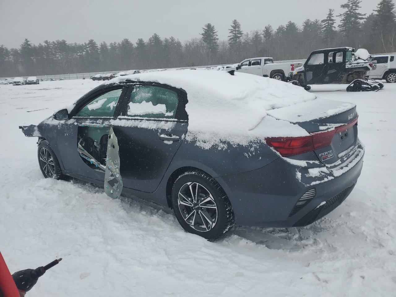 2022 Kia Forte - Image 2