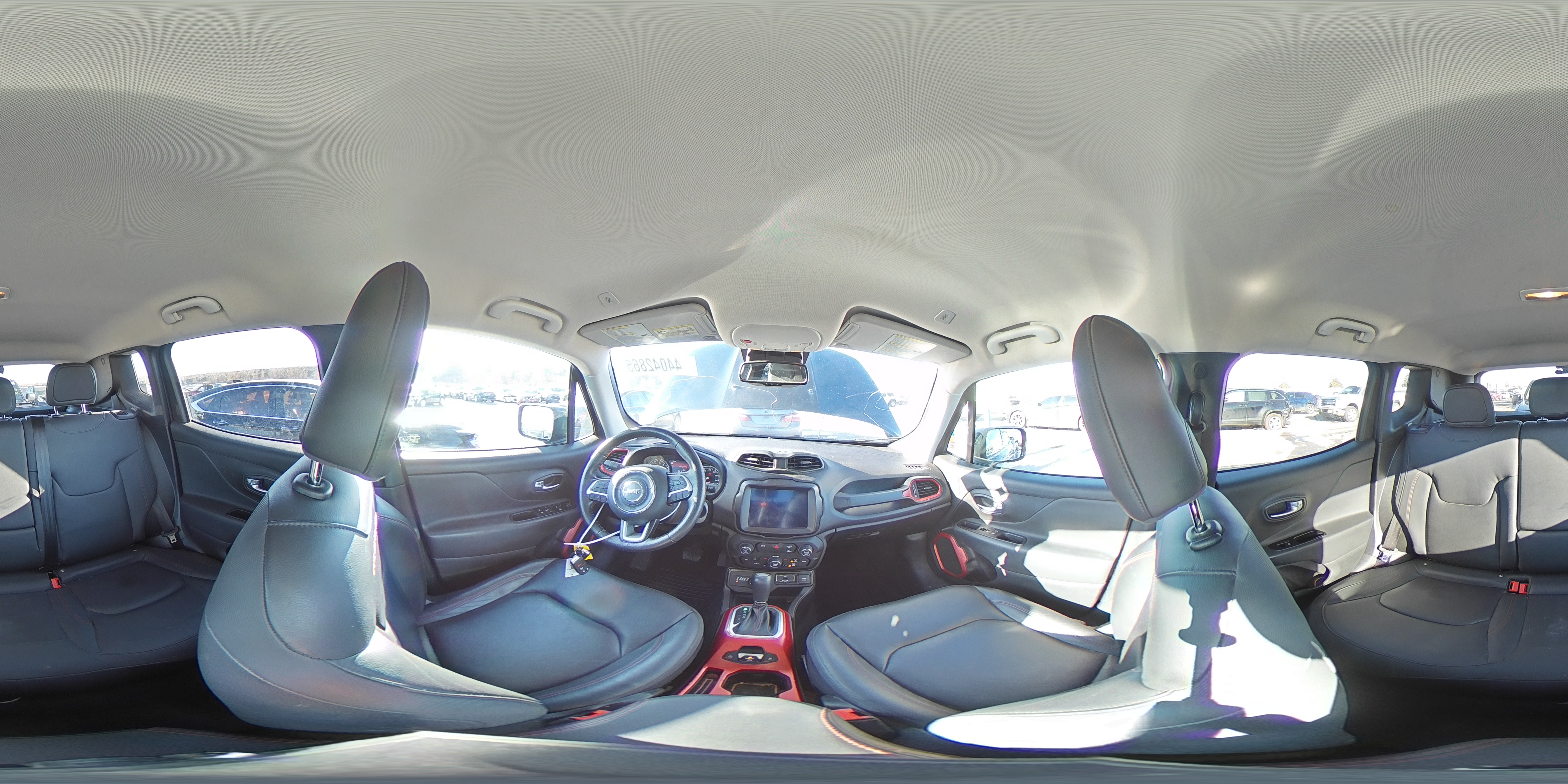 2021 Jeep Renegade - Image 15