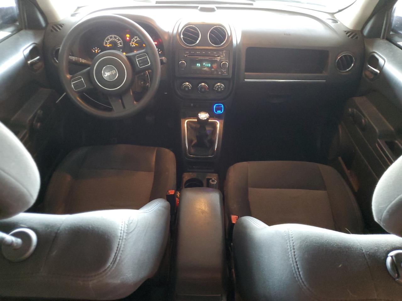 2014 Jeep Liberty (Patriot) - Image 8