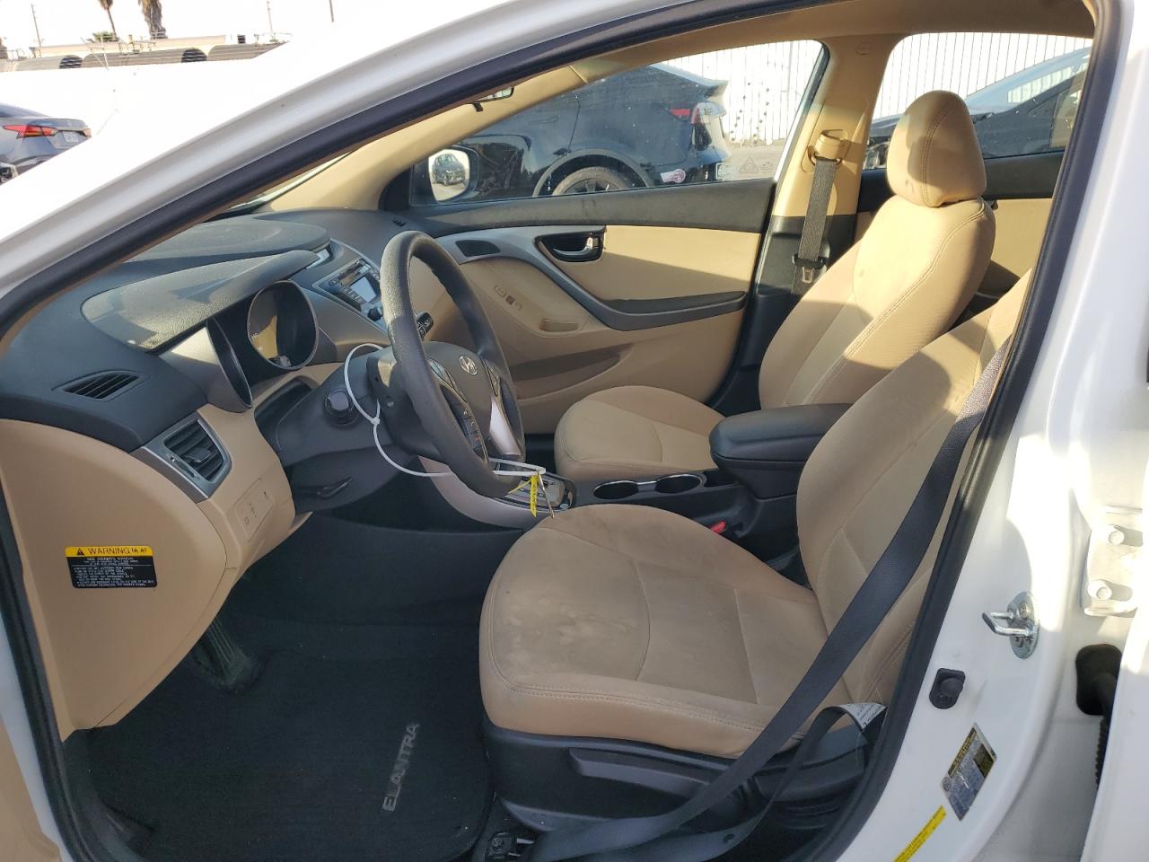 2013 Hyundai Elantra - Image 7