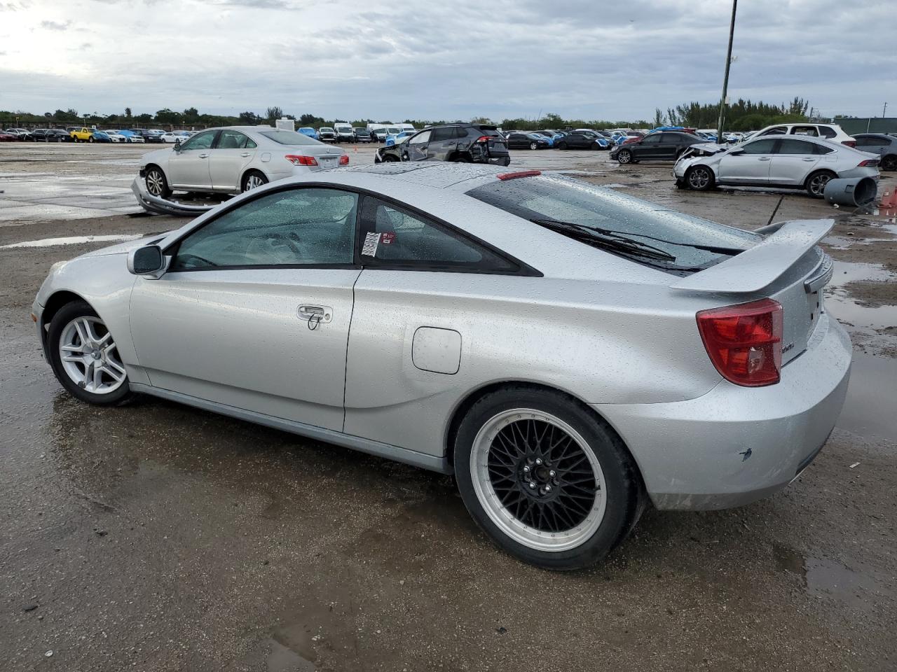 2004 Toyota Celica - Image 2