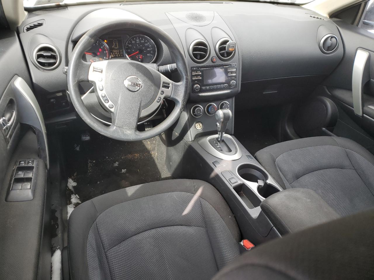 2015 Nissan Rogue - Image 8