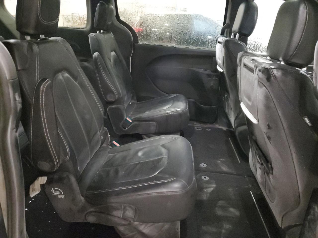 2019 Chrysler Pacifica - Image 11