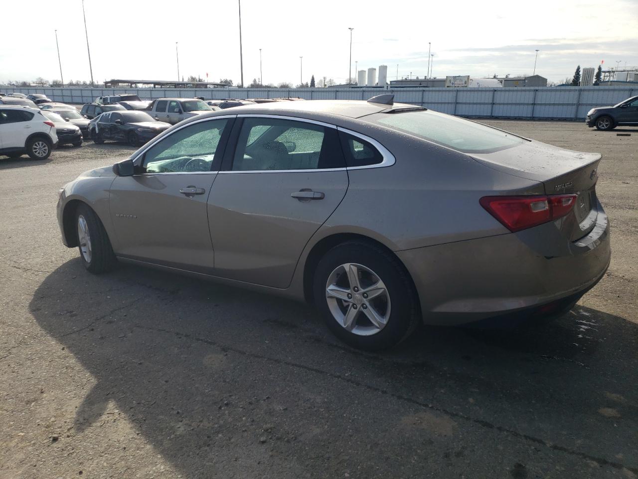 2023 Chevrolet Malibu - Image 2