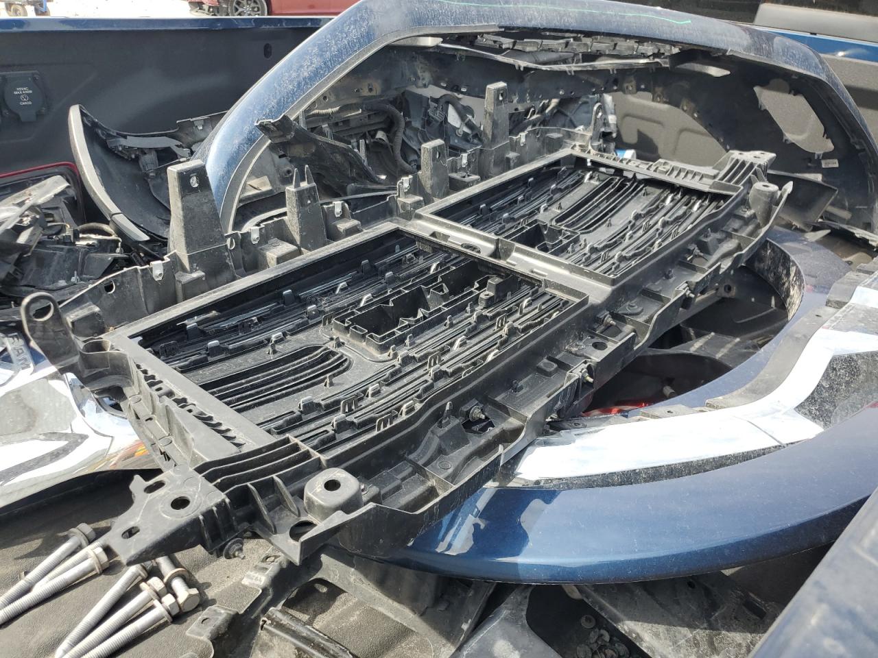 2022 RAM 3500 - Image 12