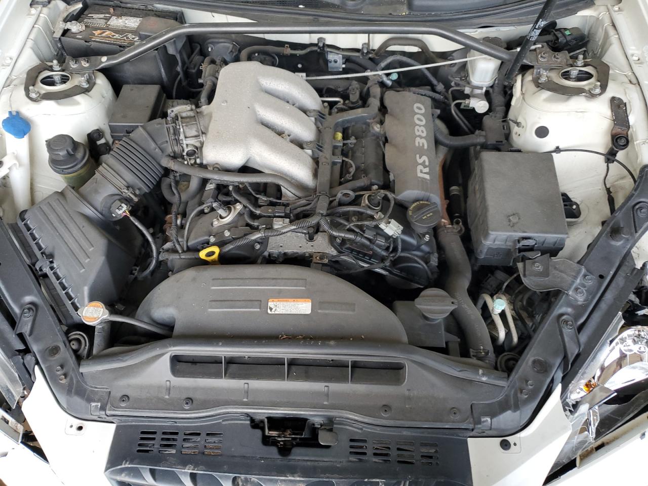 2011 Hyundai Genesis - Image 11