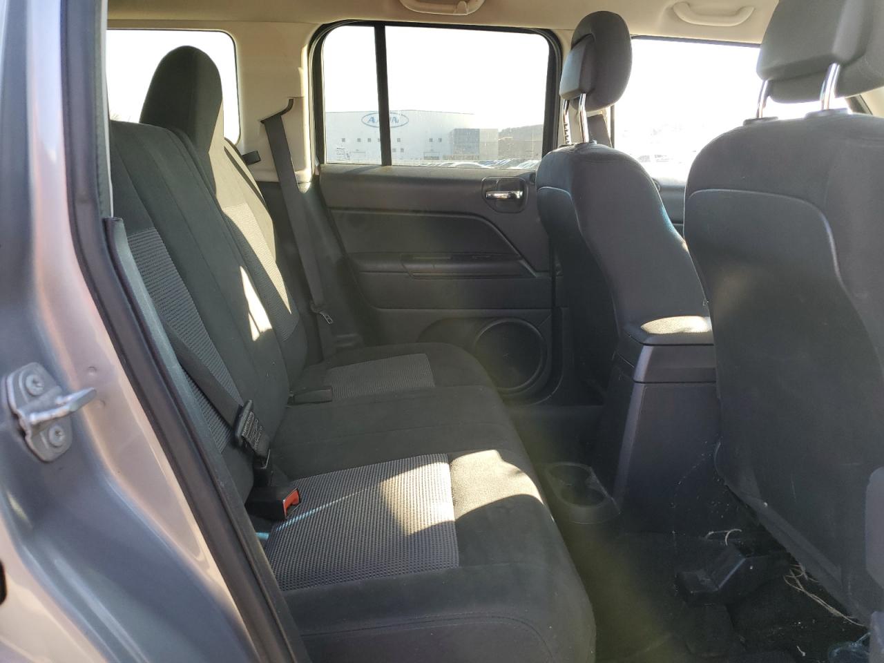 2017 Jeep Liberty (Patriot) - Image 10