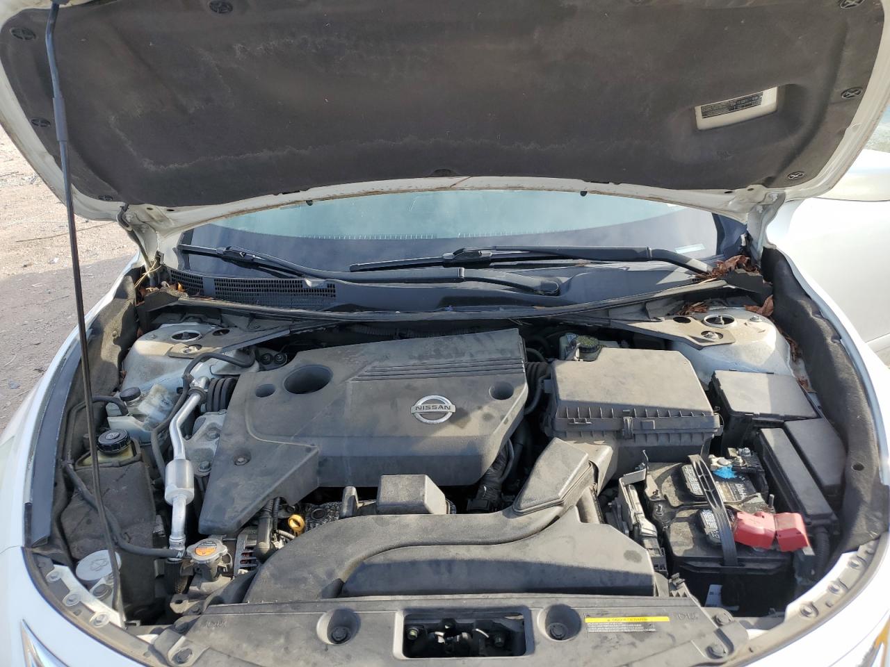 2015 Nissan Altima - Image 11
