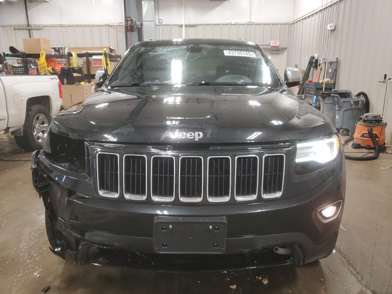 2015 Jeep Grand Cherokee - Image 5