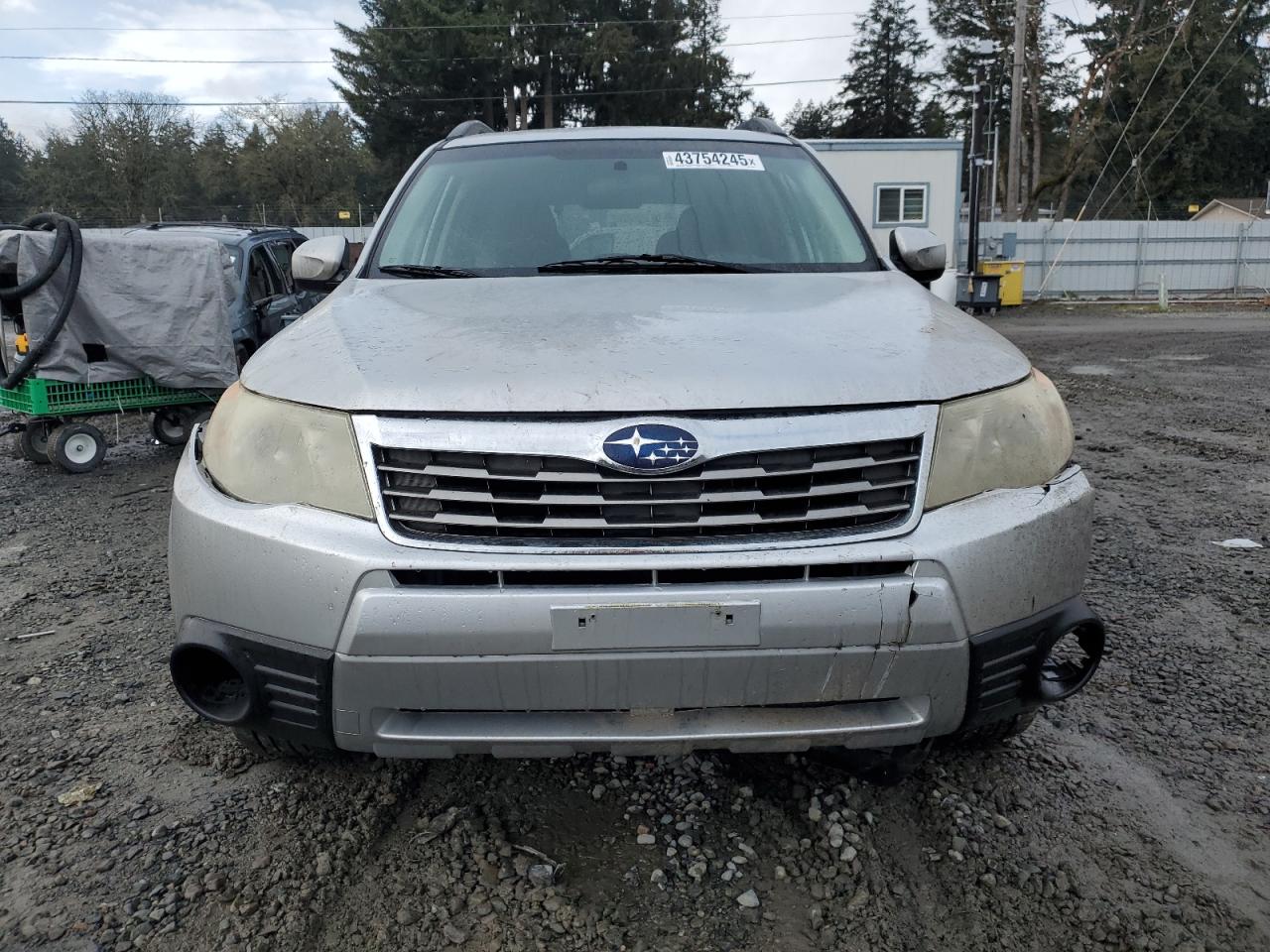 2010 Subaru Forester - Image 5
