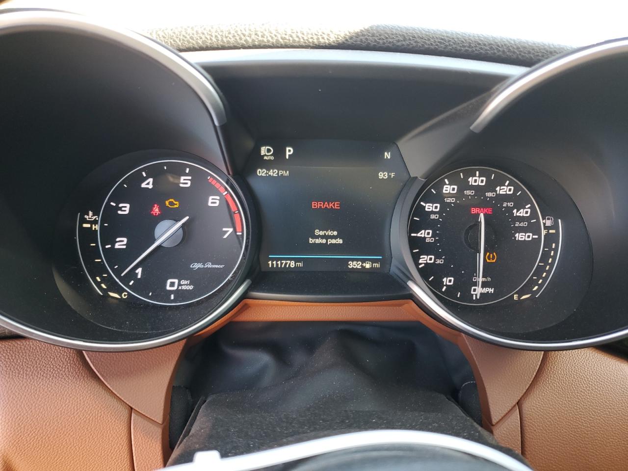2018 Alfa Romeo Giulia - Image 9