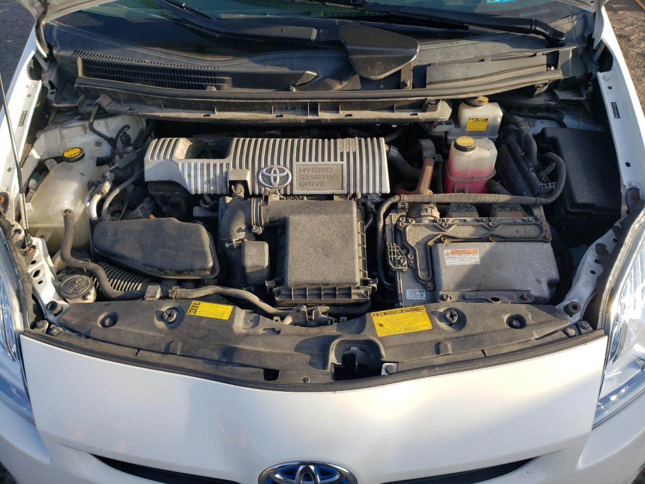 2010 Toyota Prius - Image 11