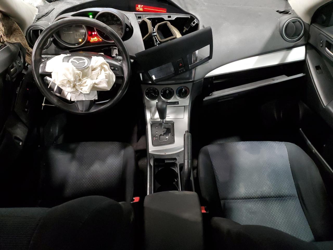 2010 Mazda 3 - Image 8