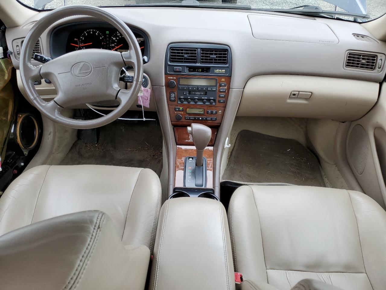 2000 Lexus ES - Image 8