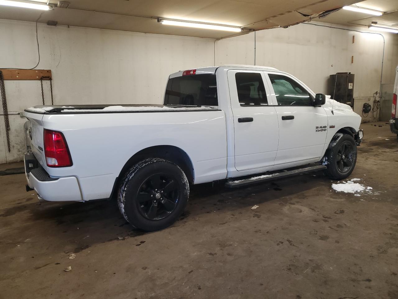 2016 RAM 1500 - Image 3