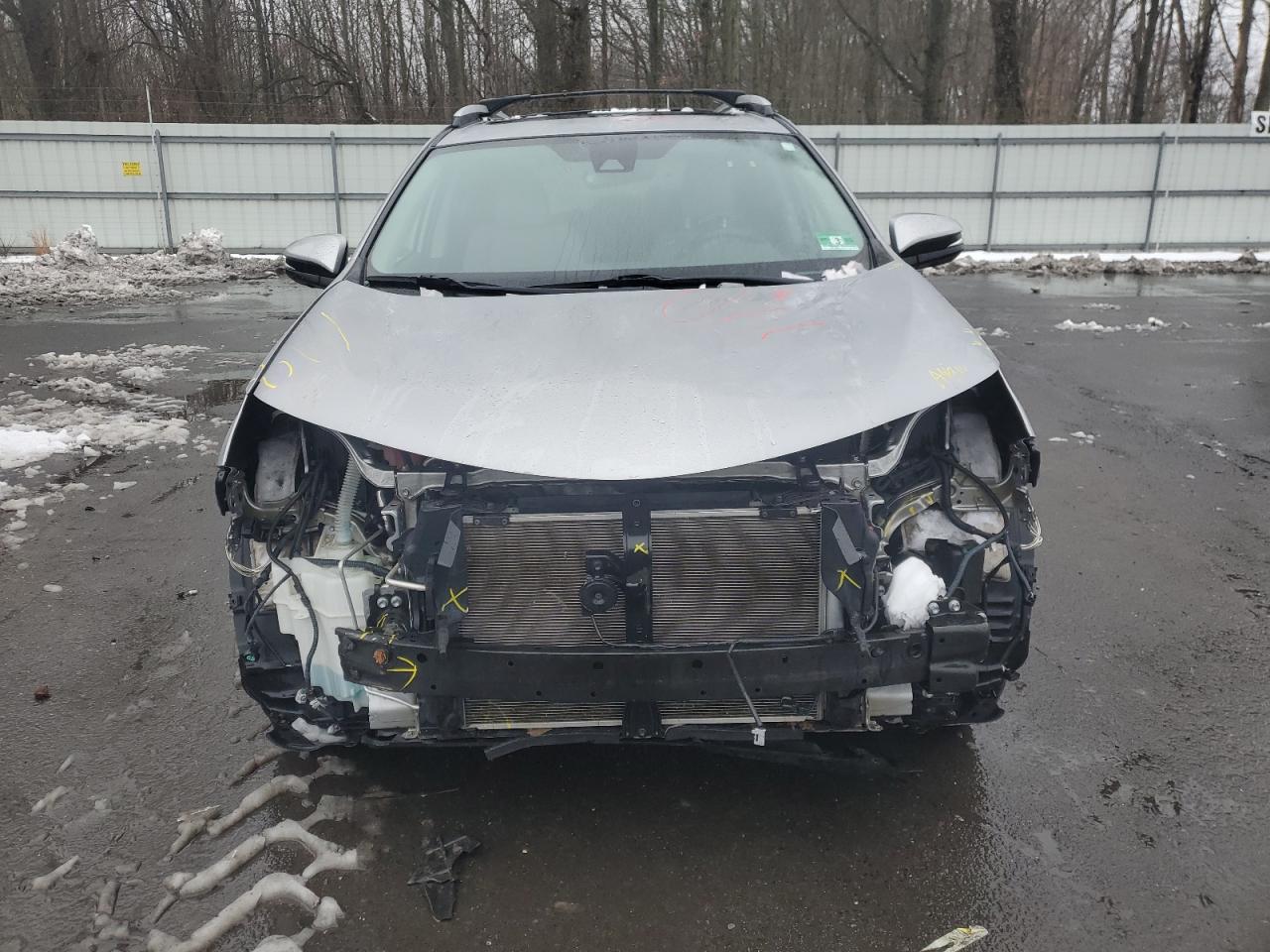 2016 Toyota RAV 4 - Image 5
