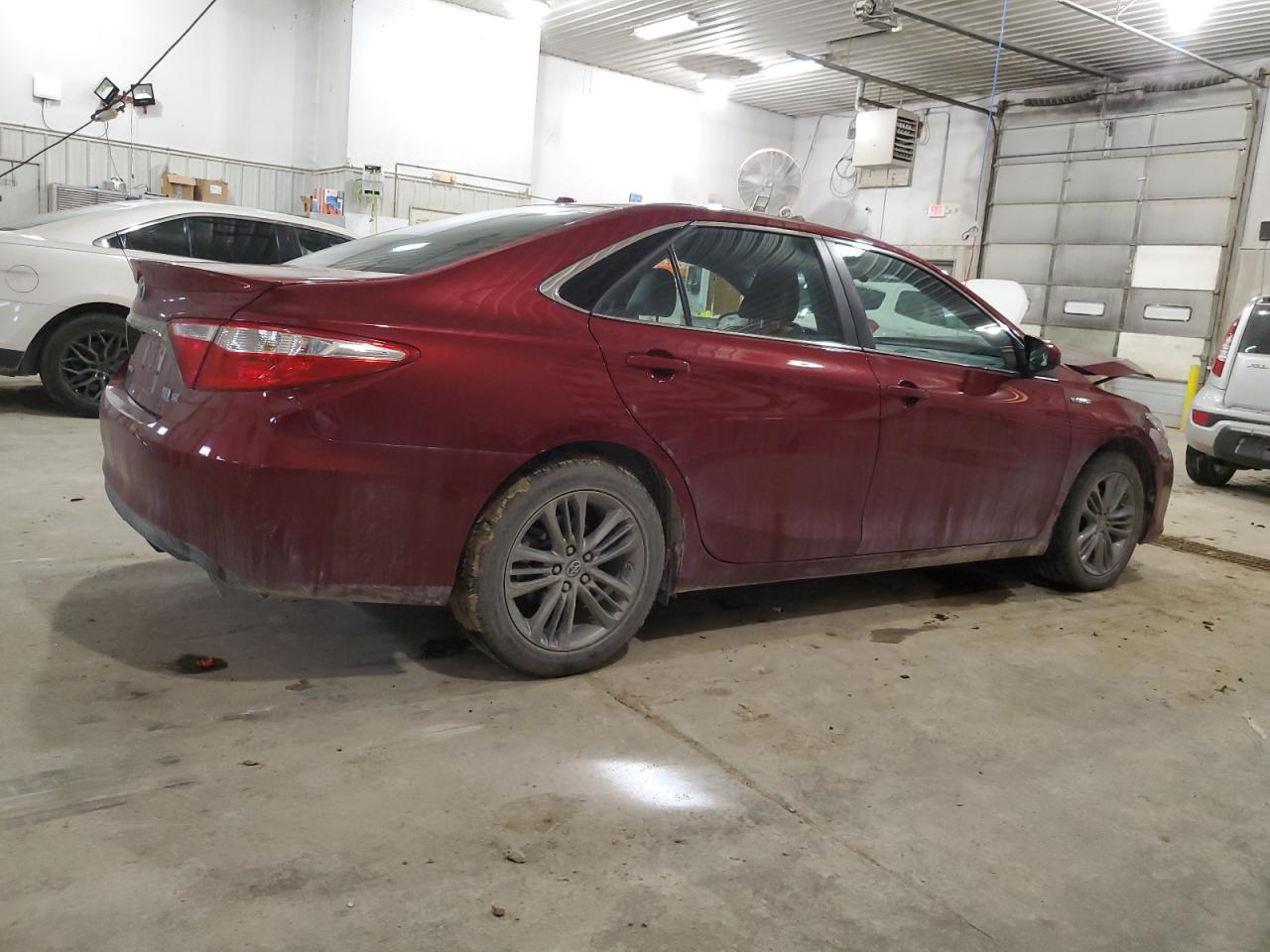2016 Toyota Camry - Image 3